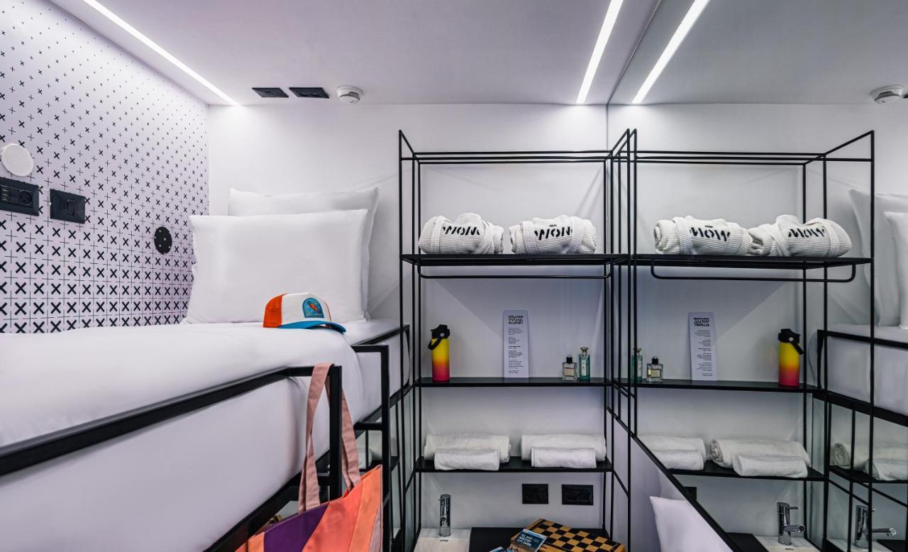 Wom Beach Pod Hotel - A Member Of Brown Hotels Тель-Авив Экстерьер фото