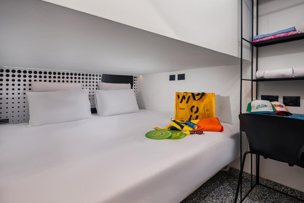 Wom Beach Pod Hotel - A Member Of Brown Hotels Тель-Авив Экстерьер фото