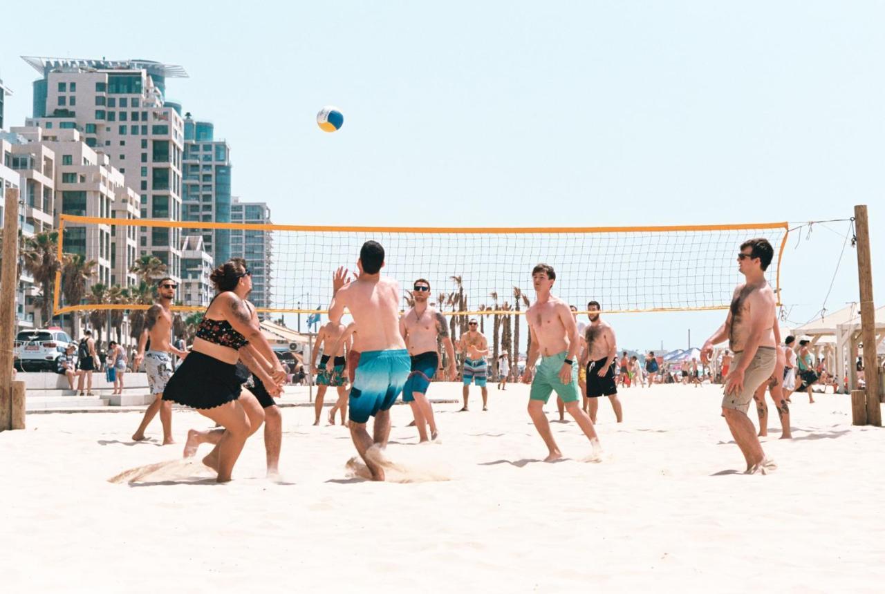 Wom Beach Pod Hotel - A Member Of Brown Hotels Тель-Авив Экстерьер фото