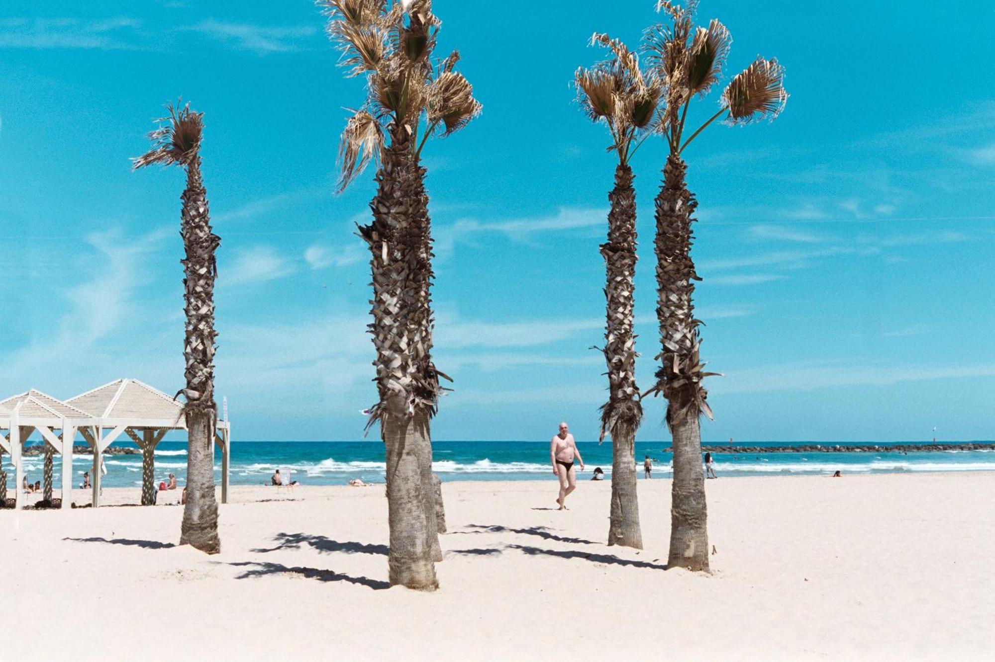 Wom Beach Pod Hotel - A Member Of Brown Hotels Тель-Авив Экстерьер фото